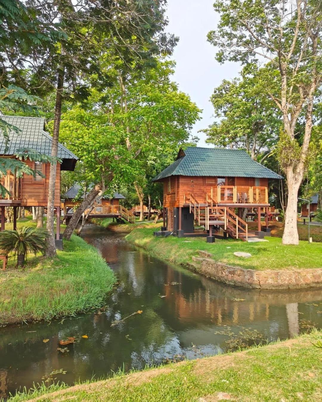 Water Scapes Hotel Kumarakom Bagian luar foto